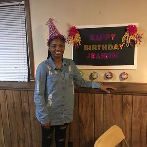 Meet your Posher, Jeannie